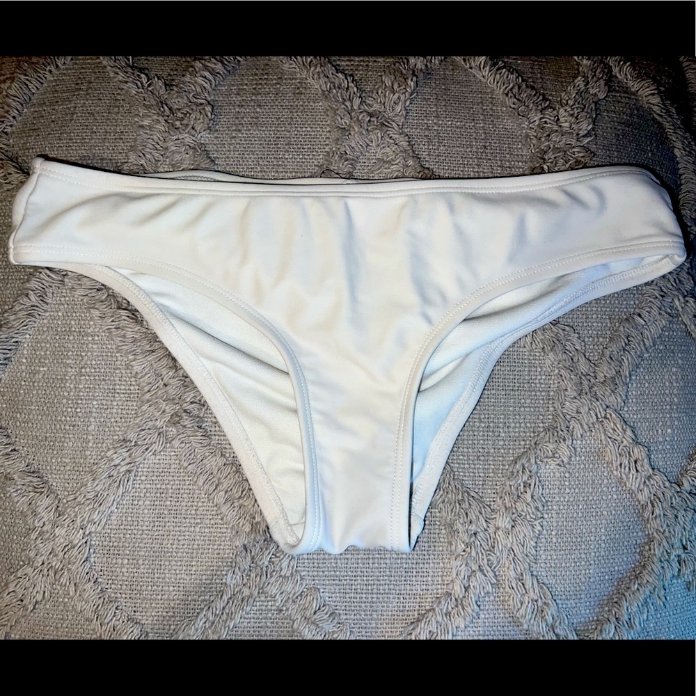 Xhilaration (Target) White Ruched Bikini Bottom